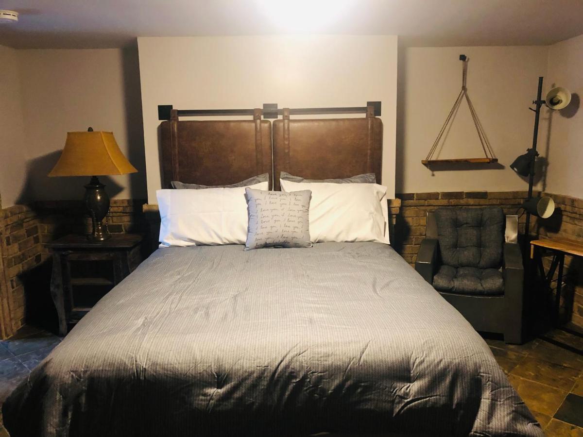 Ferienhaus Sojourn - Time Travelers Retreat 1853 Savannah