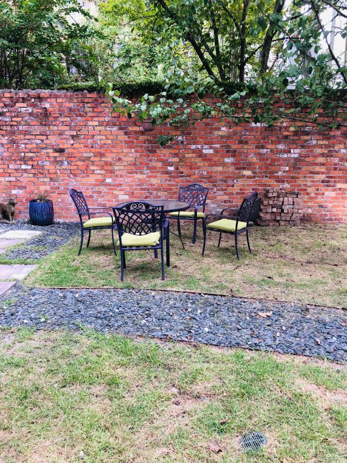Ferienhaus Sojourn - Time Travelers Retreat 1853 Savannah